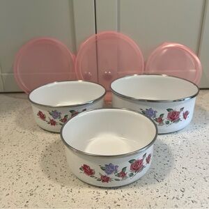 Vintage 1970s GMI Porcelain on Steel Floral Enamel Nesting Bowls with Pink Lids